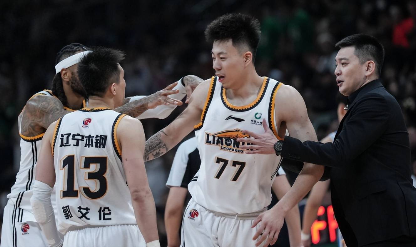 拉齐奥迎CBA常规赛关键赛，今晚官宣签约，引发热议，身体对抗强度拉满(萨索洛vs拉齐奥比分预测)